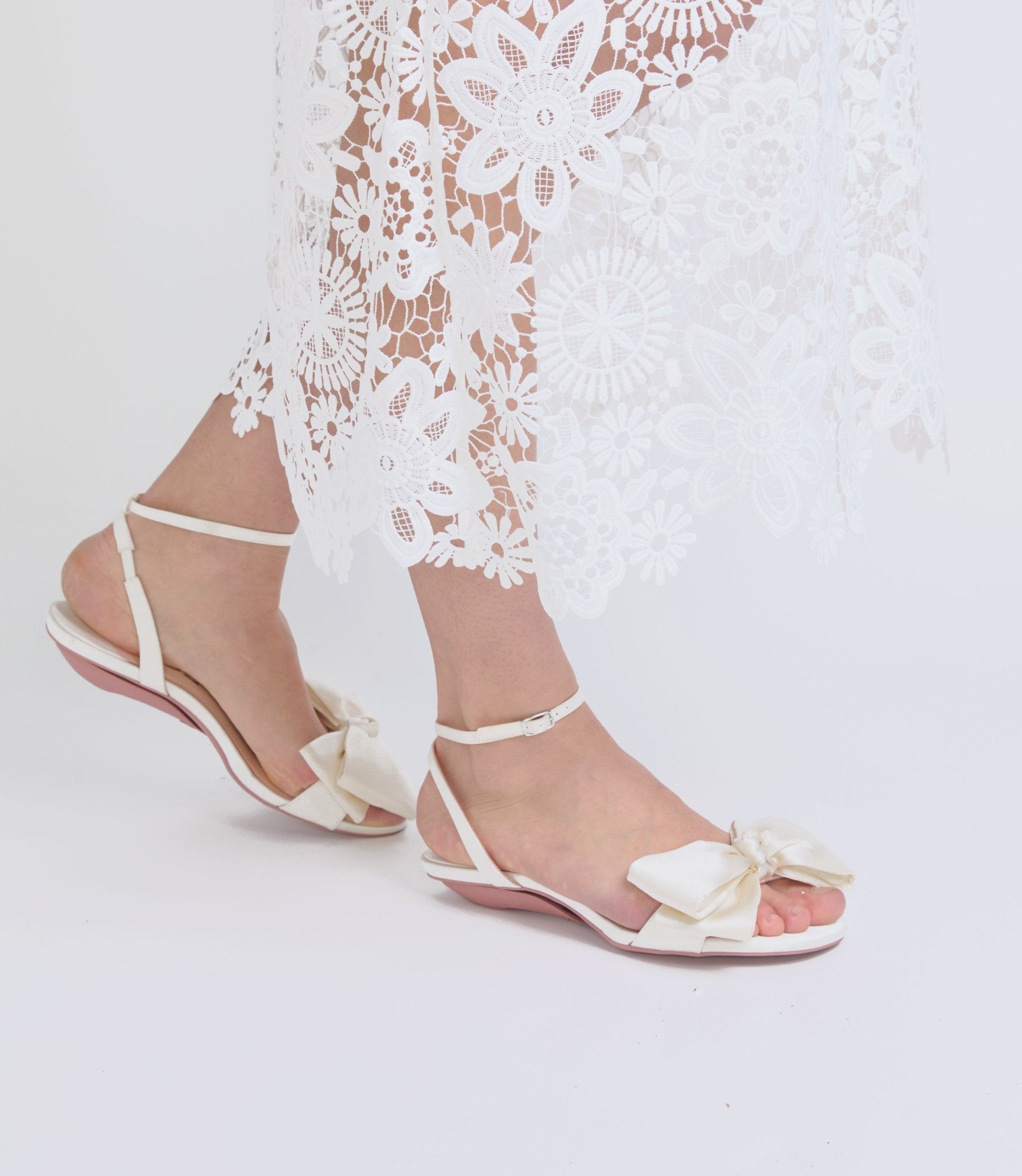 model walking in flats